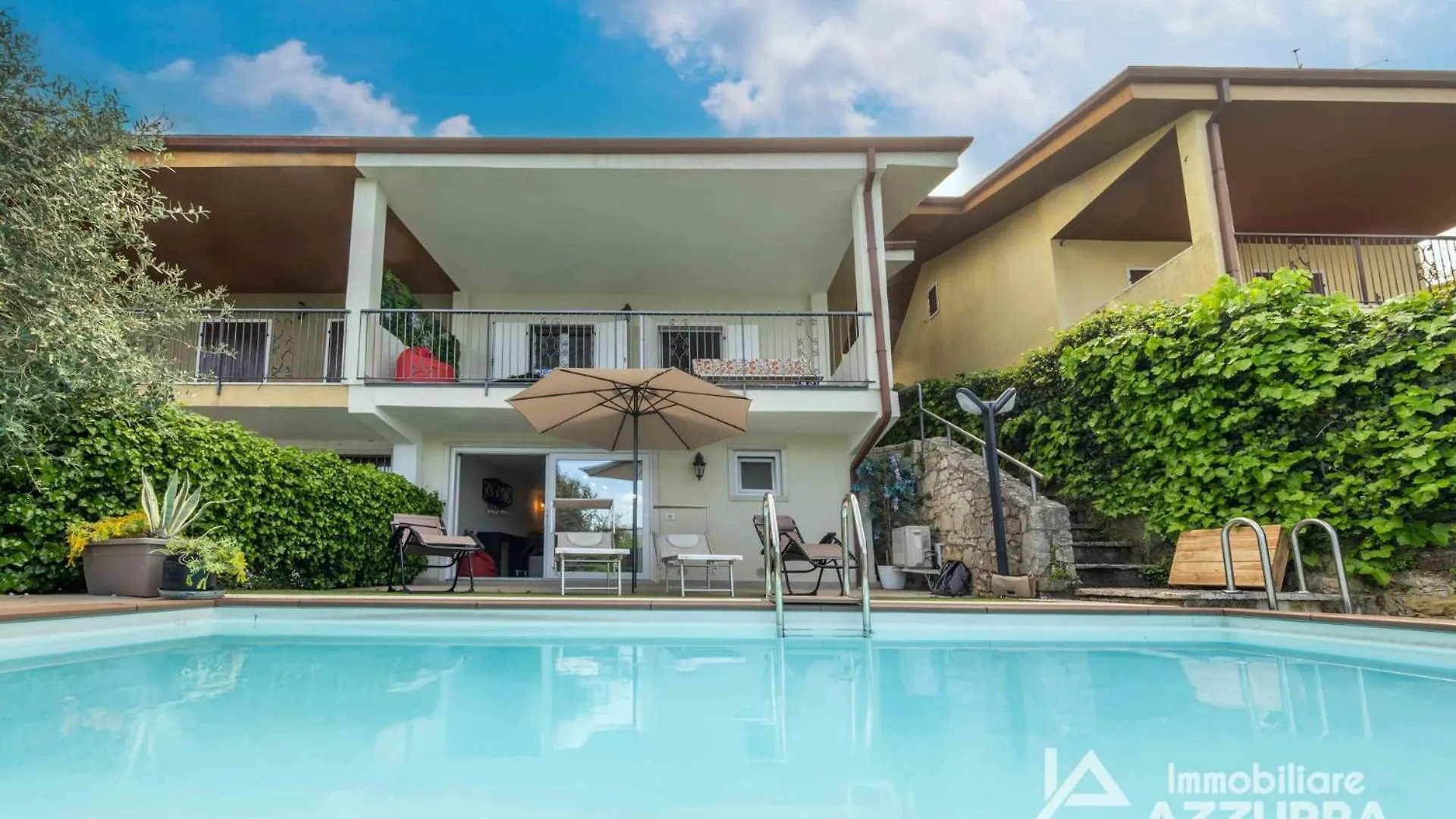 Villa Il Sospiro Del Lago - Immobiliare Azzurra Torri del Benaco